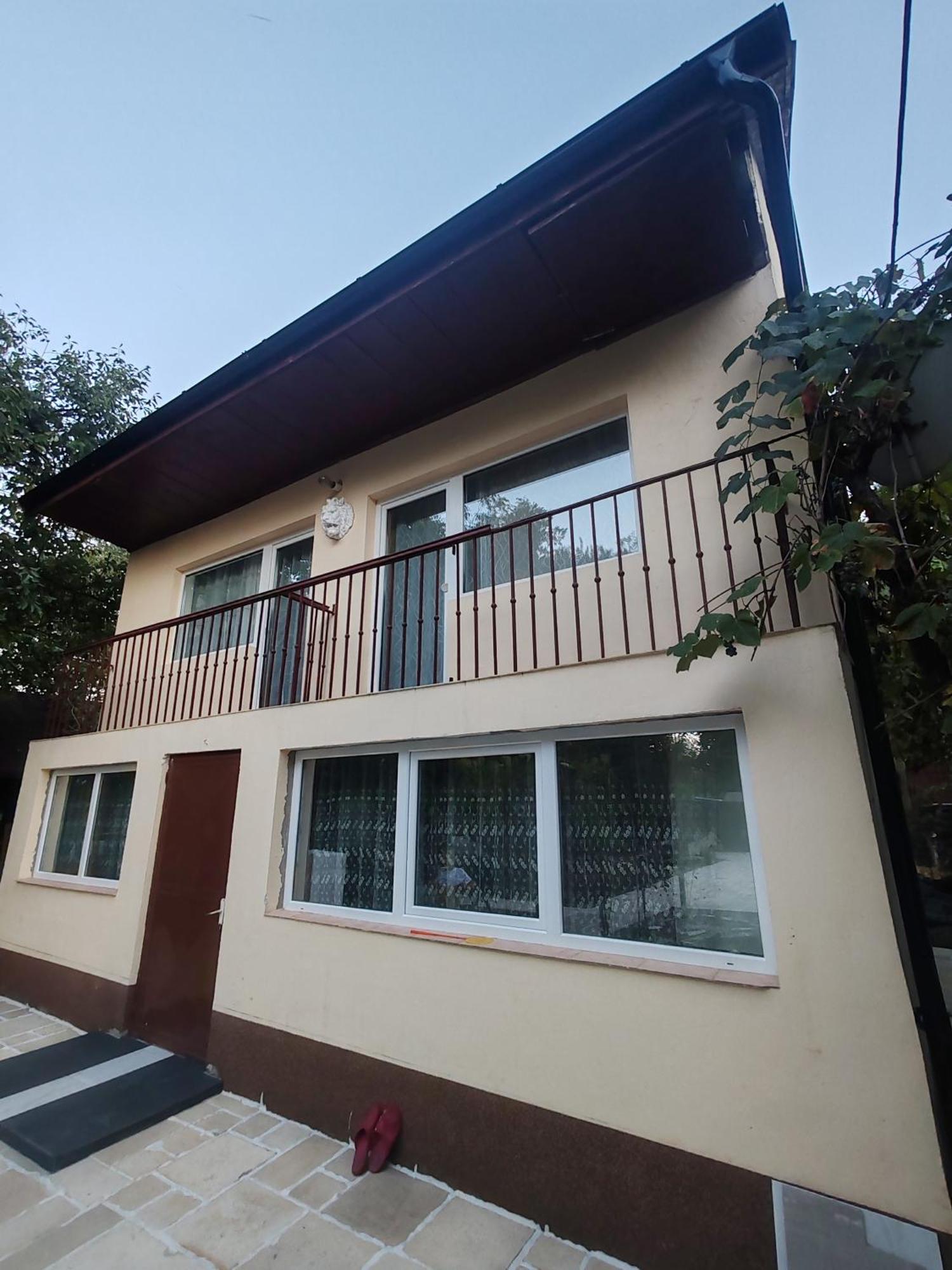 Trei Insule Home Arad Exteriör bild