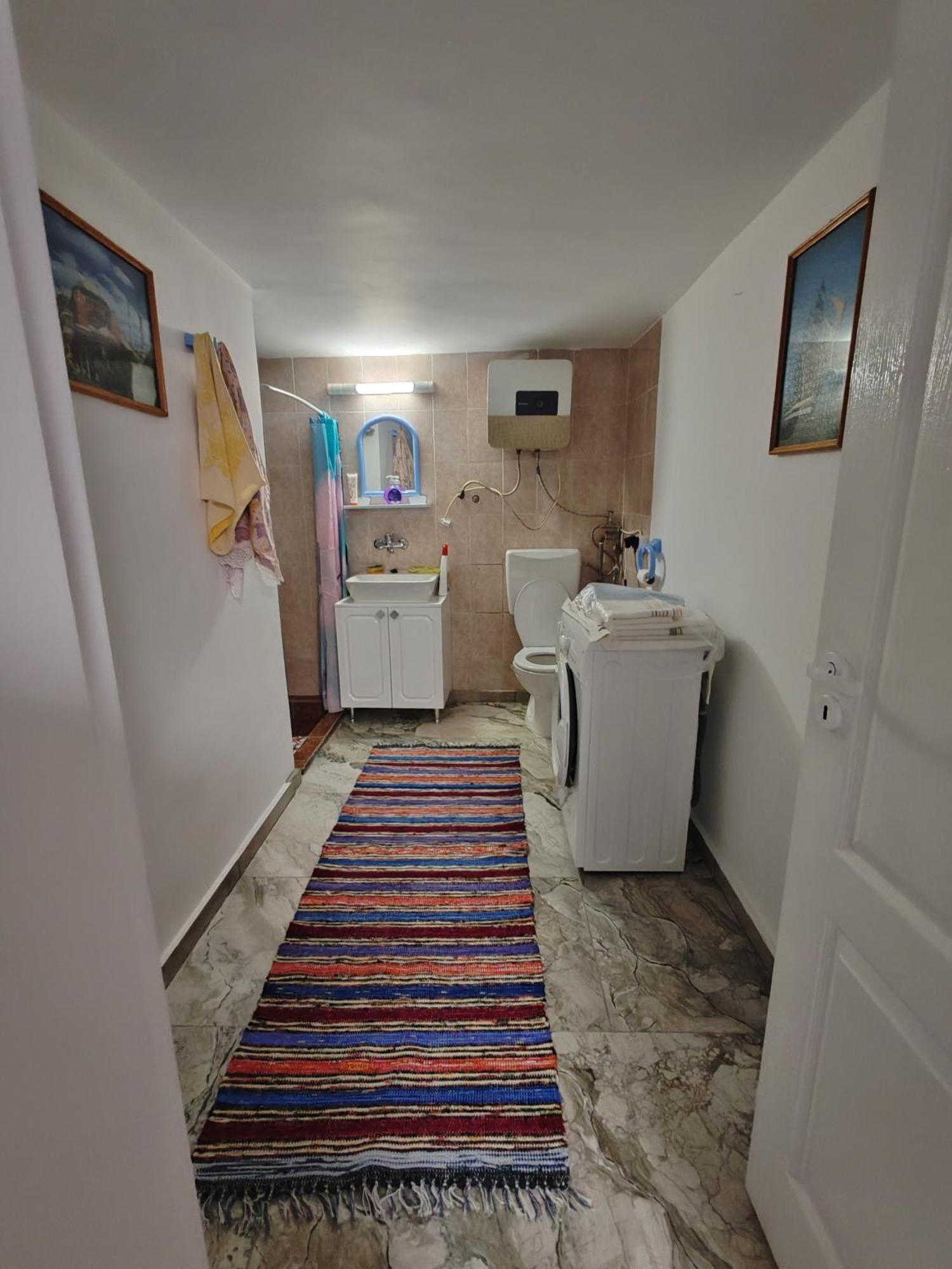 Trei Insule Home Arad Exteriör bild