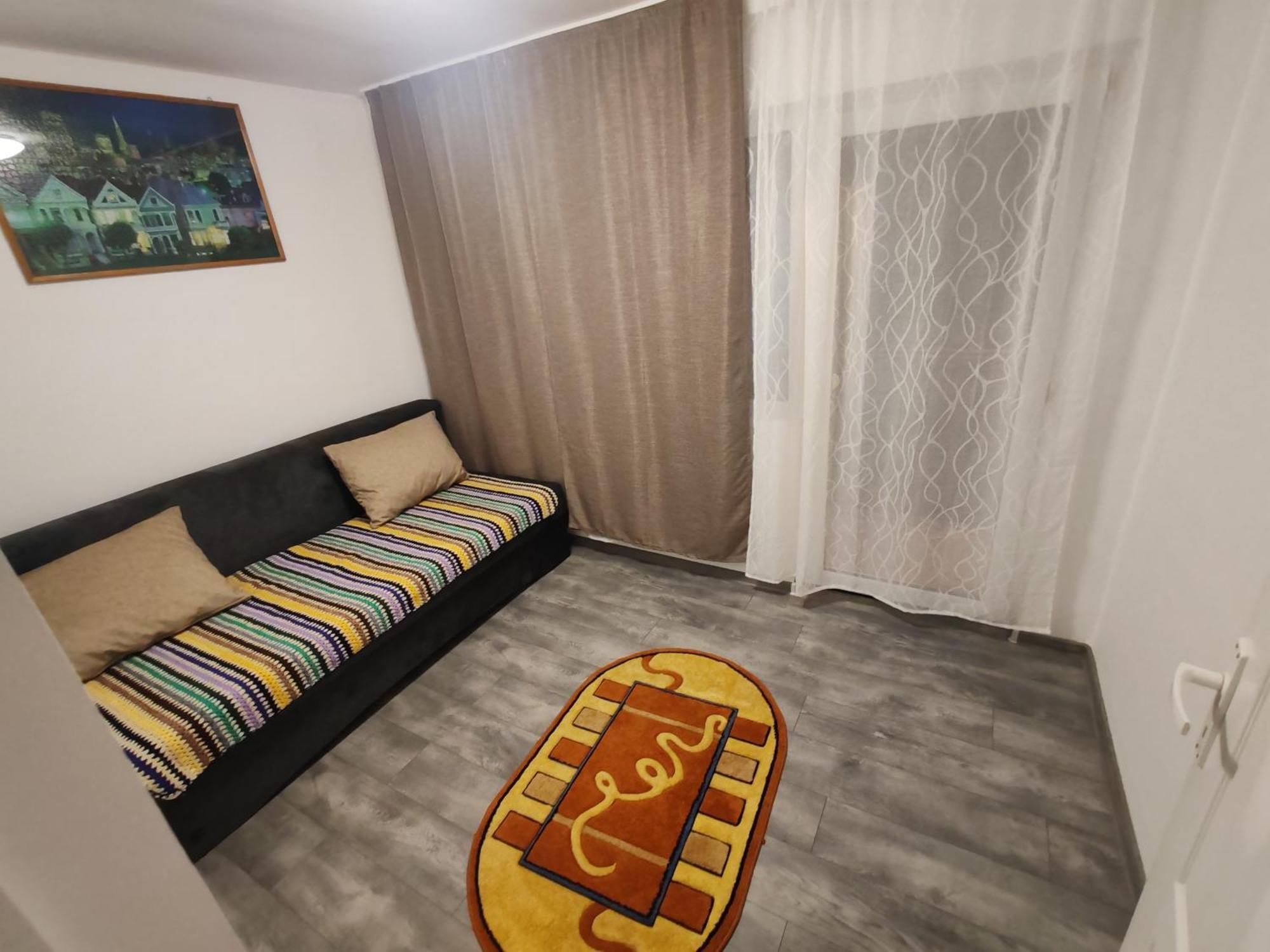 Trei Insule Home Arad Exteriör bild